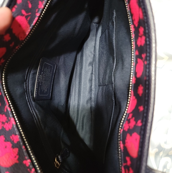 Coach coated canvas purse - Picture 2 of 5